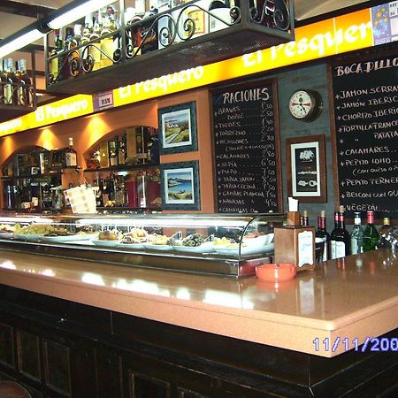 Hostal El Pesquero Burgos Ngoại thất bức ảnh