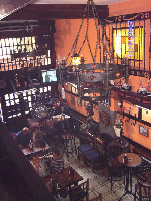 Hostal El Pesquero Burgos Ngoại thất bức ảnh