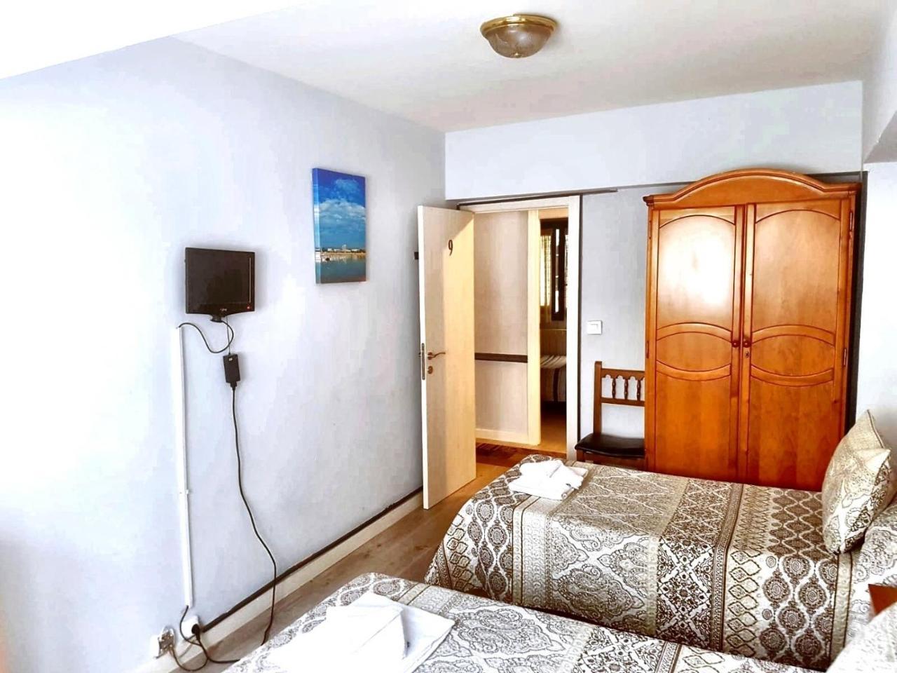 Hostal El Pesquero Burgos Ngoại thất bức ảnh